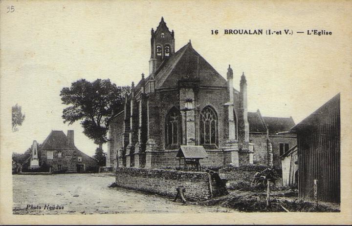 Broualan_eglise_puits.jpg