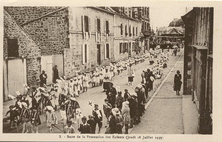 combourg_procession_1935_04.jpg