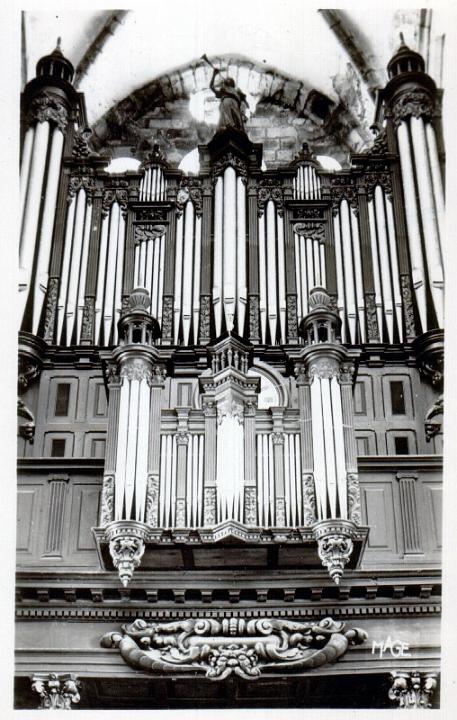 Dol_cathedrale_orgues.jpg