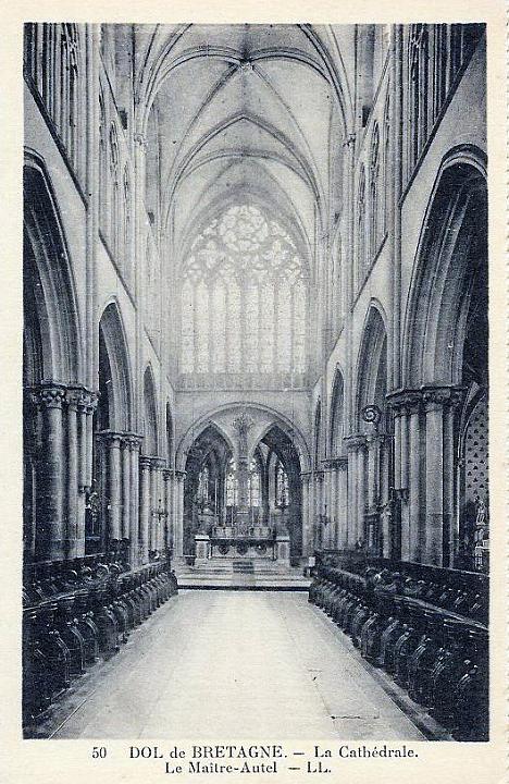 dol_cathedrale_le-maitre-autel_LL-50.jpg
