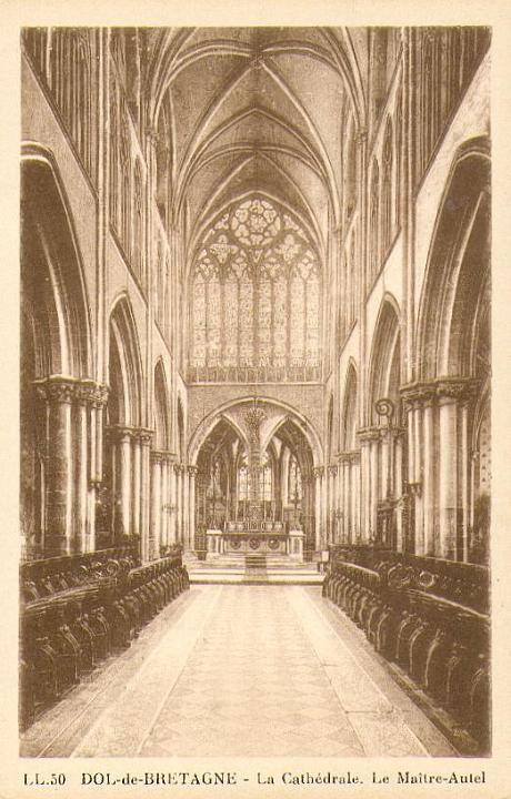 dol_cathedrale_le-maitre-autel_LL-51.jpg