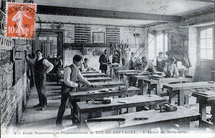 dol_ecoles_eps-epi_atelier-menuiserie.jpg