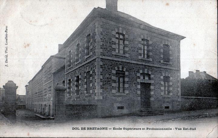 dol_ecoles_eps-epi_vue-est-sud.jpg