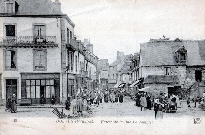 dol_marches_halles_02.jpg