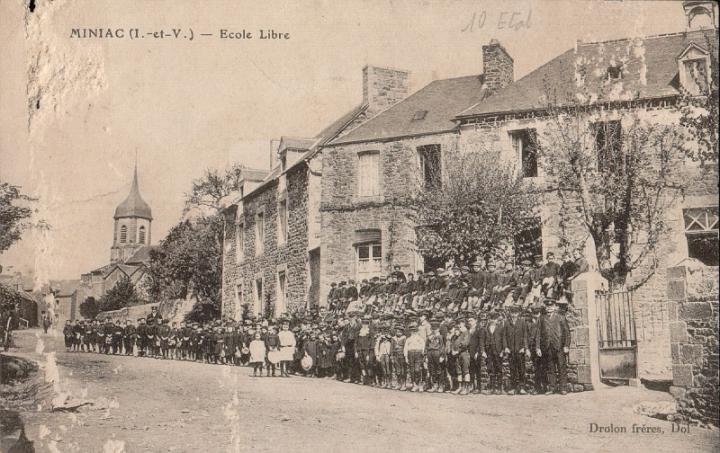 miniac-morvan_ecole.jpg