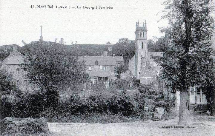 mont-dol_le-bourg_arrivee.jpg