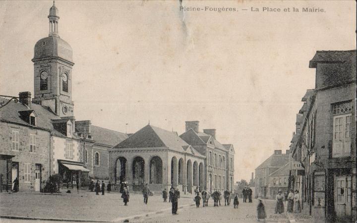 pleine-fougeres_rues_la-place_03.jpg